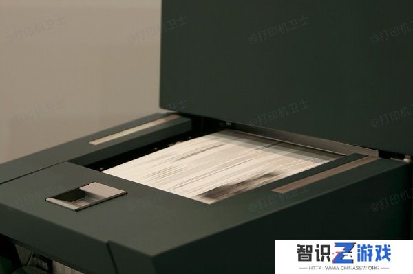 检查墨盒与纸张
