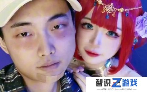 博主晒Coser女友合照，称自己万分后悔，身体一天不如一天，网友却笑了