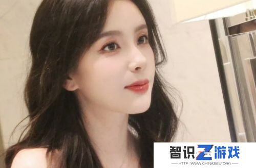 LPL乐言夸赞周淑怡漂亮，Rita也很美丽，但最喜欢余霜，只因她才艺最多