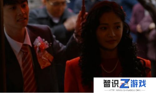 《小巷人家》吴珊珊的报应终于来了，扶弟反遭背刺，算计他人到头来众叛亲离