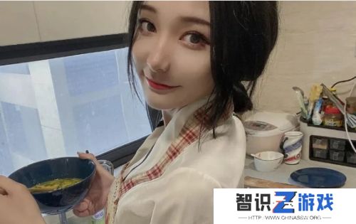美女Coser宣布退圈，称目前已经没有热情了，后悔当年错过几个有钱的粉丝