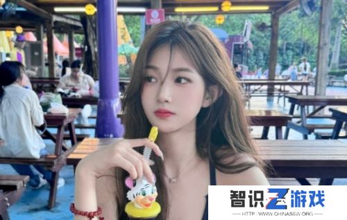 Meiko恋情曝光，女友身材好气质佳，颜值超高引热议，还参加过王校长派对