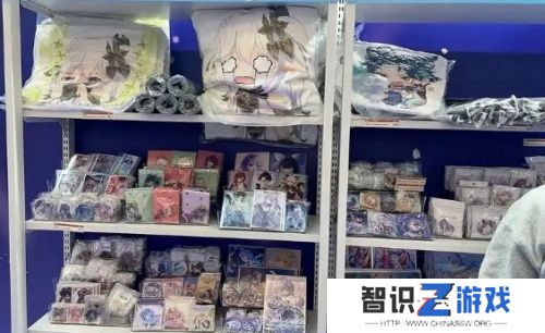 双11米哈游成首个破亿品牌店，周边商品热榜第一，这是要做中国万代吗
