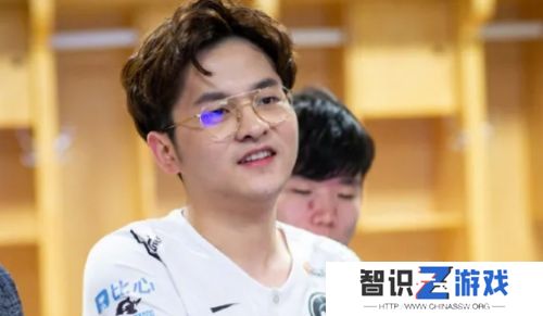 Doinb复出彻底无望，老头杯0:3耻辱出局，直言以后不想再玩LOL了