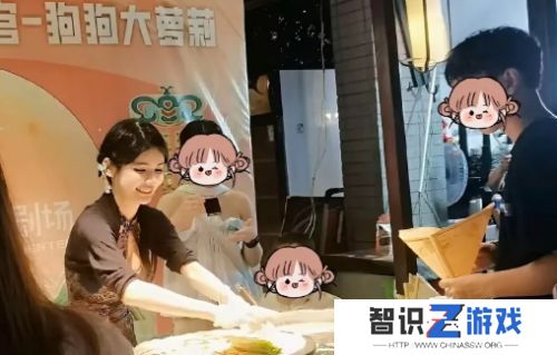 狗头萝莉重回老赛道，穿lolita礼裙展露好身材，网友调侃：饼不卖了？