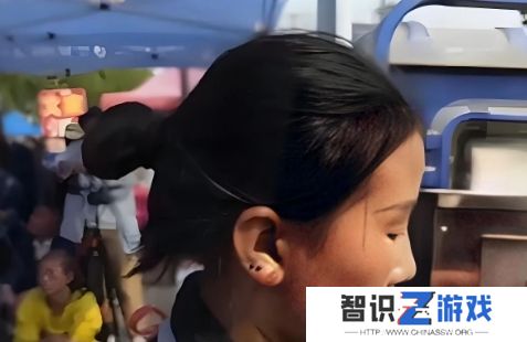 烤牌姑娘彻底塌房，一句“订婚之前不算有对象”惹众怒，这次真的丸辣