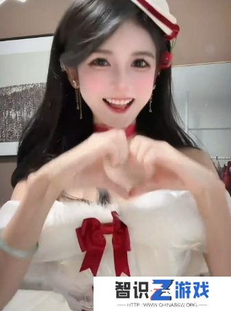 狗头萝莉晒圣诞美照，白红礼服太亮眼，引路人频频回头，身材太赞