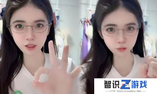 狗头萝莉身穿紫色汉服，好身材太吸睛，称近期又拿下3个大客户