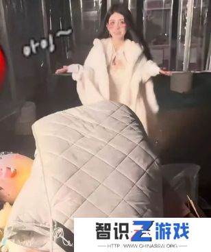 狗头萝莉开启旧物置换，引发粉丝争相参与，网友：难怪她能重新复出