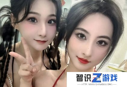 LPL女解说被曝已换赛道，直播间穿红衣吊带跳舞，网友：难道被解雇了