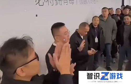 极越汽车竟是假“倒闭”？刚解散又原地复活，被网友质疑玩营销剧本