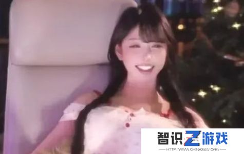 米娜直播频繁被扣分，称自己不想受这个气，打算转型做游戏主播