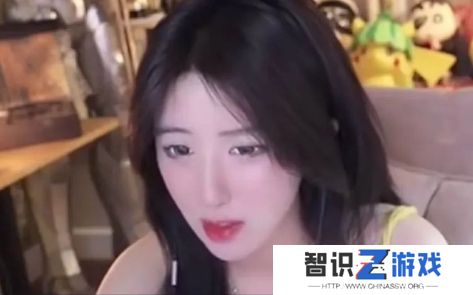 呆妹儿自曝吃药多年，至今仍精神恍惚，直言当主播不容易，网友表示心疼
