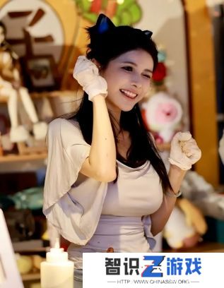 狗头萝莉穿包臀裙卖饼，称这样让金主很满意，网友：金主真的太懂了
