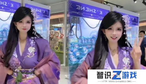 狗头萝莉喜获粉丝送礼，穿紫色古风装表达感谢，身材太好令人羡慕