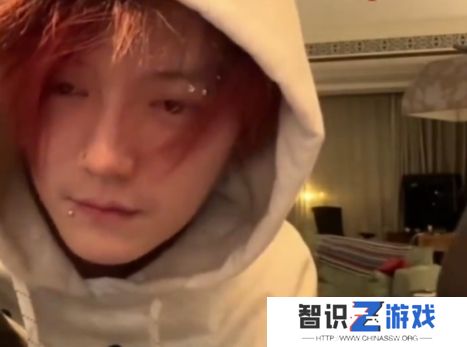 鹿晗多平台账号被禁关，只因直播时飙脏话怼黑粉，工作室紧急发文道歉