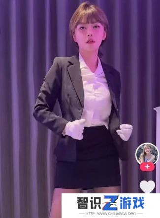 周淑怡官宣加入快手，首秀时间确认，现场开启尬舞，网友：土味十足