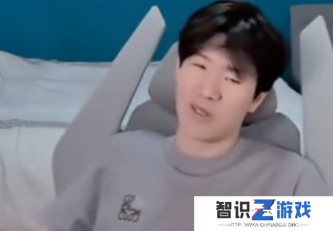 TheShy怒斥黑粉，回应不打排位原因，称上单打排位没用，大乱斗更好玩