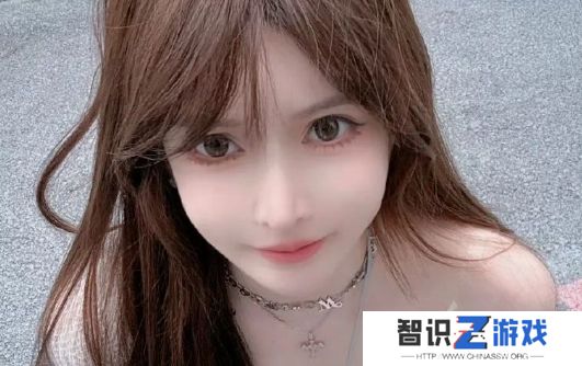 初代二次元主播复归直播，称当主播更适合自己，网友：没钱想我们了